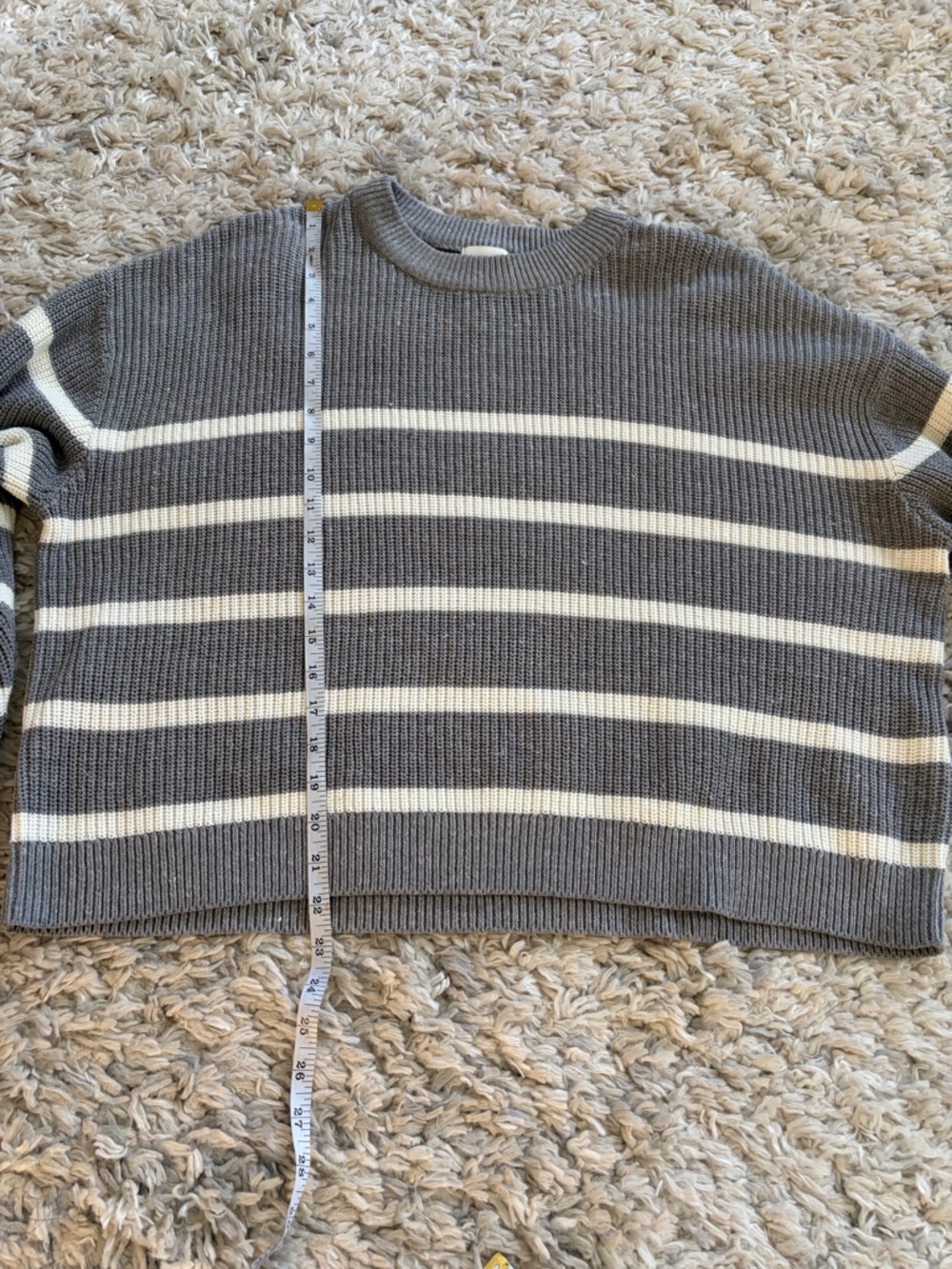 H&M Gray and White Striped Crewneck Sweater NWT - Picture 6 of 8